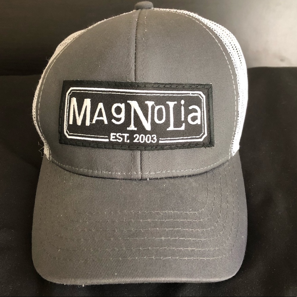 Magnolia snap back Hat